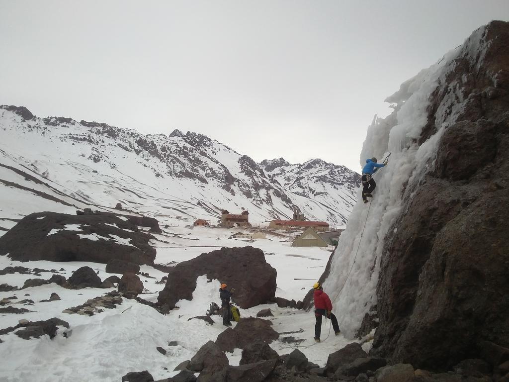 Portezuelo Del Viento - Hostel De Montana ลาสเกววาส ภายนอก รูปภาพ
